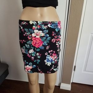 Express Floral Mini-Skirt